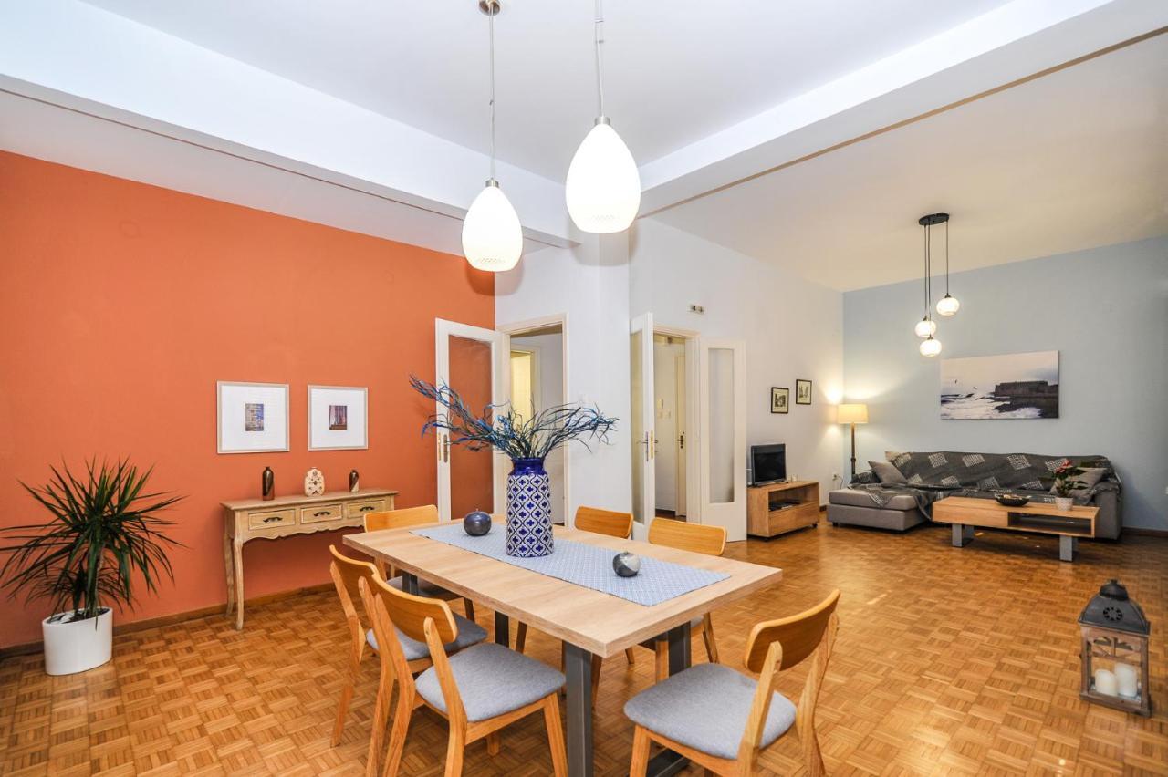 The Elegant. Spacious City Center Apartment. Heraklion Exteriör bild